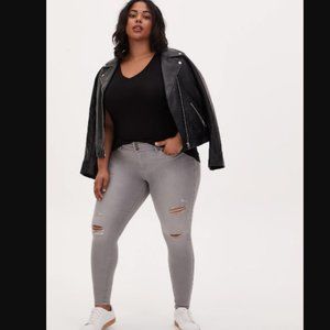 Torrid Size 22 Grey NWT Regular Jeggings